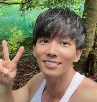 横川尚隆　ボディビルダー　顔変わった？　目　二重にした　整形　　昔　現在　インスタ